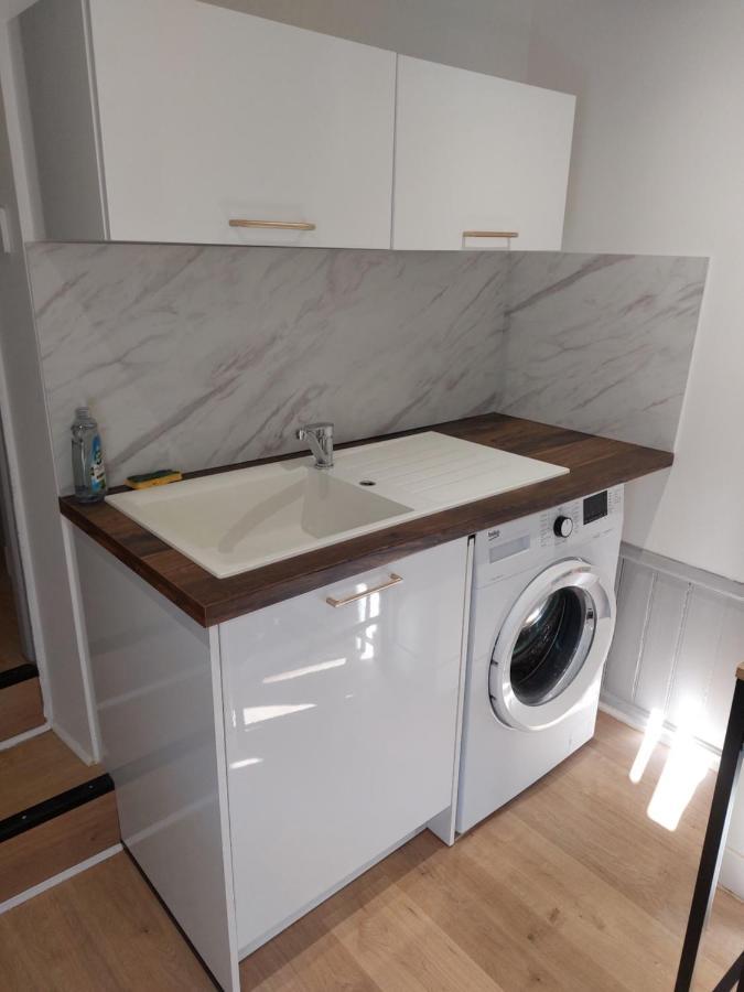 Apartment Appartement, *